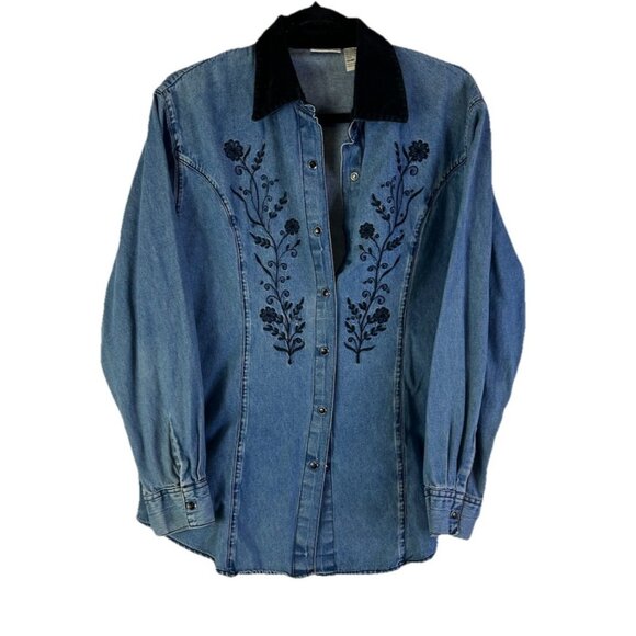 Vintage Tops - Vintage 90s Floral Embroidered Pearl Snap Denim Shirt Western